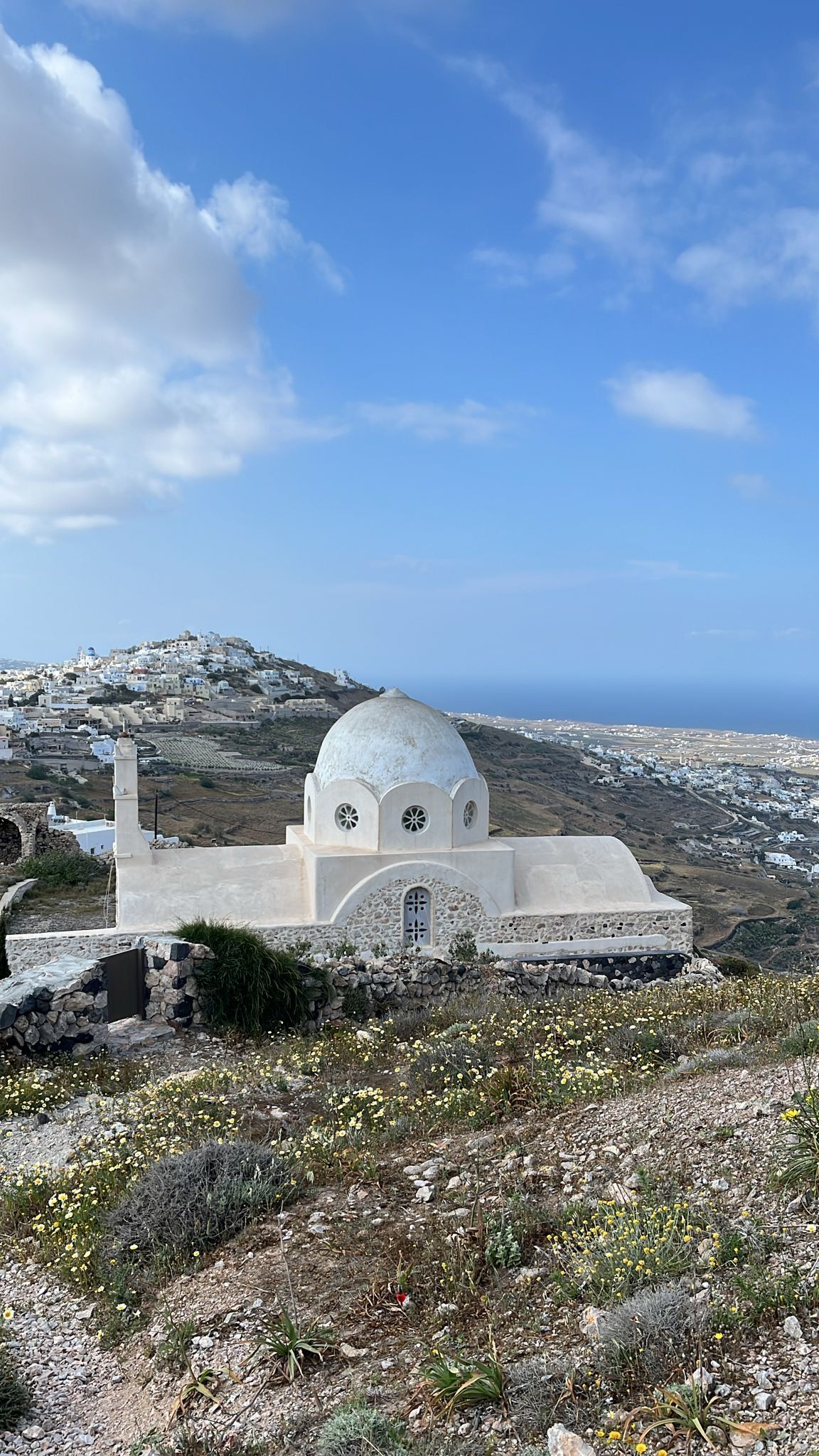 The hilltop village of Pyrgos